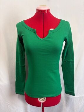 Slim Ribbed Long-Sleeve Top in Kelly Green
